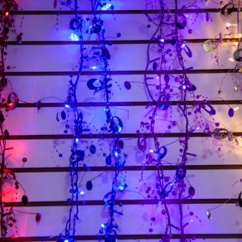 Gu&iacute;as foco led modelos: WS-4097-B, M, A, R y W blanco, morado, azul, rojo y oro 
