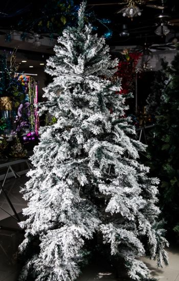 Arbol de navidad modelo: 1035MZ y 1437 MZ de 2.10 y 2.40 mts de altura 